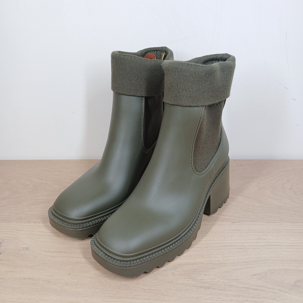 Circus by Sam Edelman Rain Boots Womens 8 Olive Green Rubber Knit Sock Lug Heel